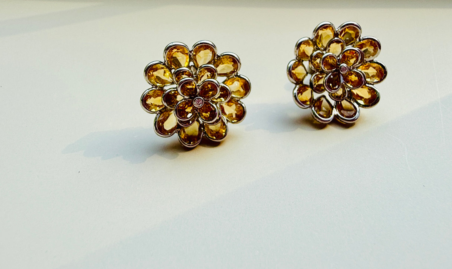 Citrine flower