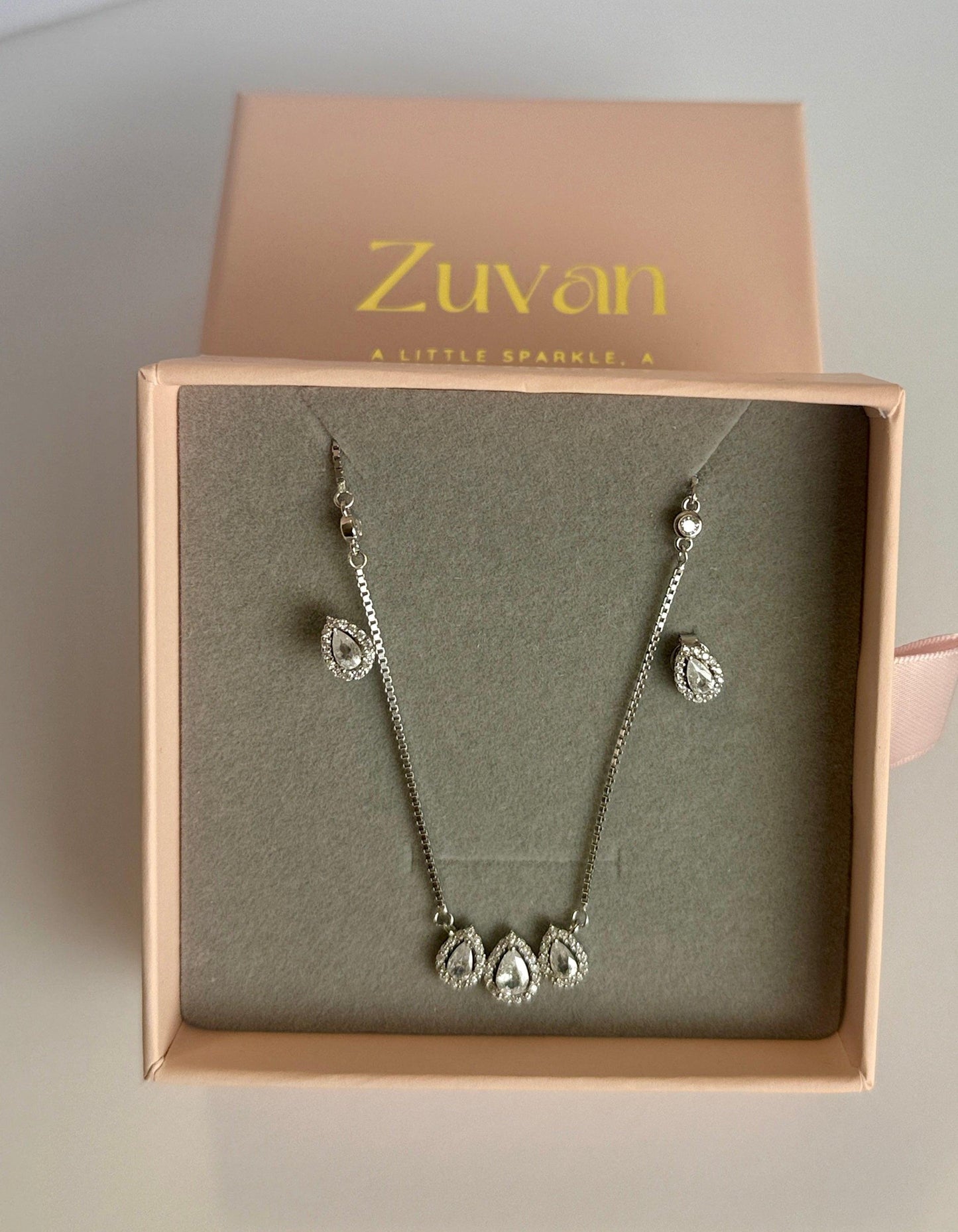 Stellar Radiance Set minimal everyday fine jewelry in solid gold and sterling 925 silver with natural gemstones.