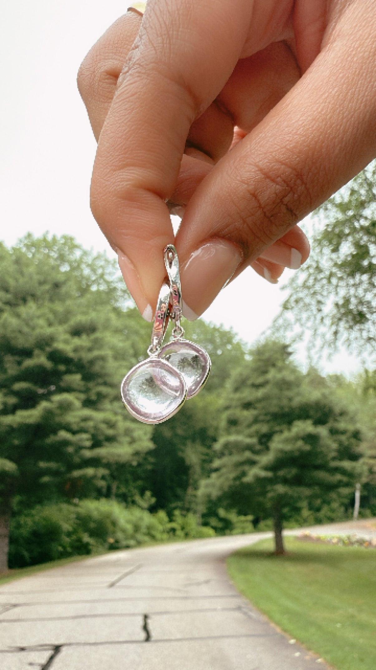 Amethyst drop minimal everyday fine jewelry in solid gold and sterling 925 silver with natural gemstones.