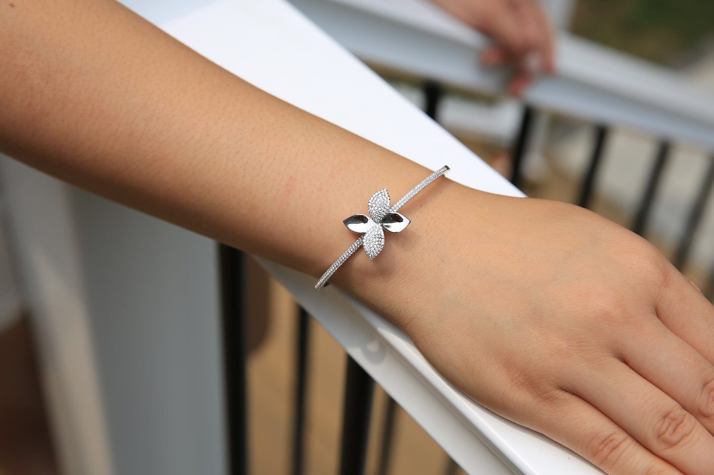 Floral 4-Petal Zirconia Bracelet
