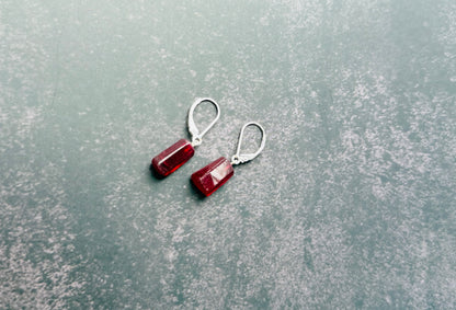 Glass filled ruby drops