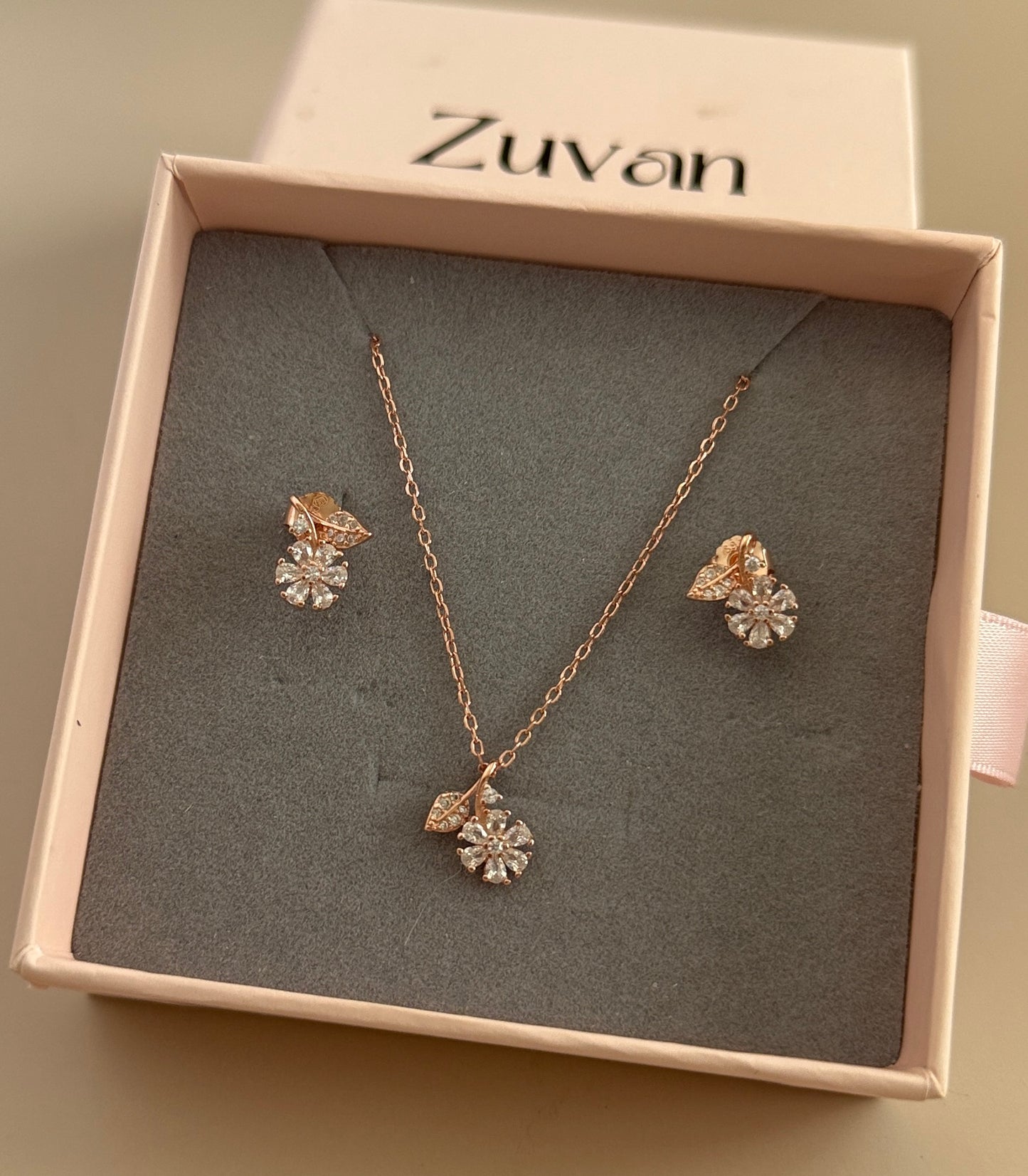 Blossom Petal Necklace Set