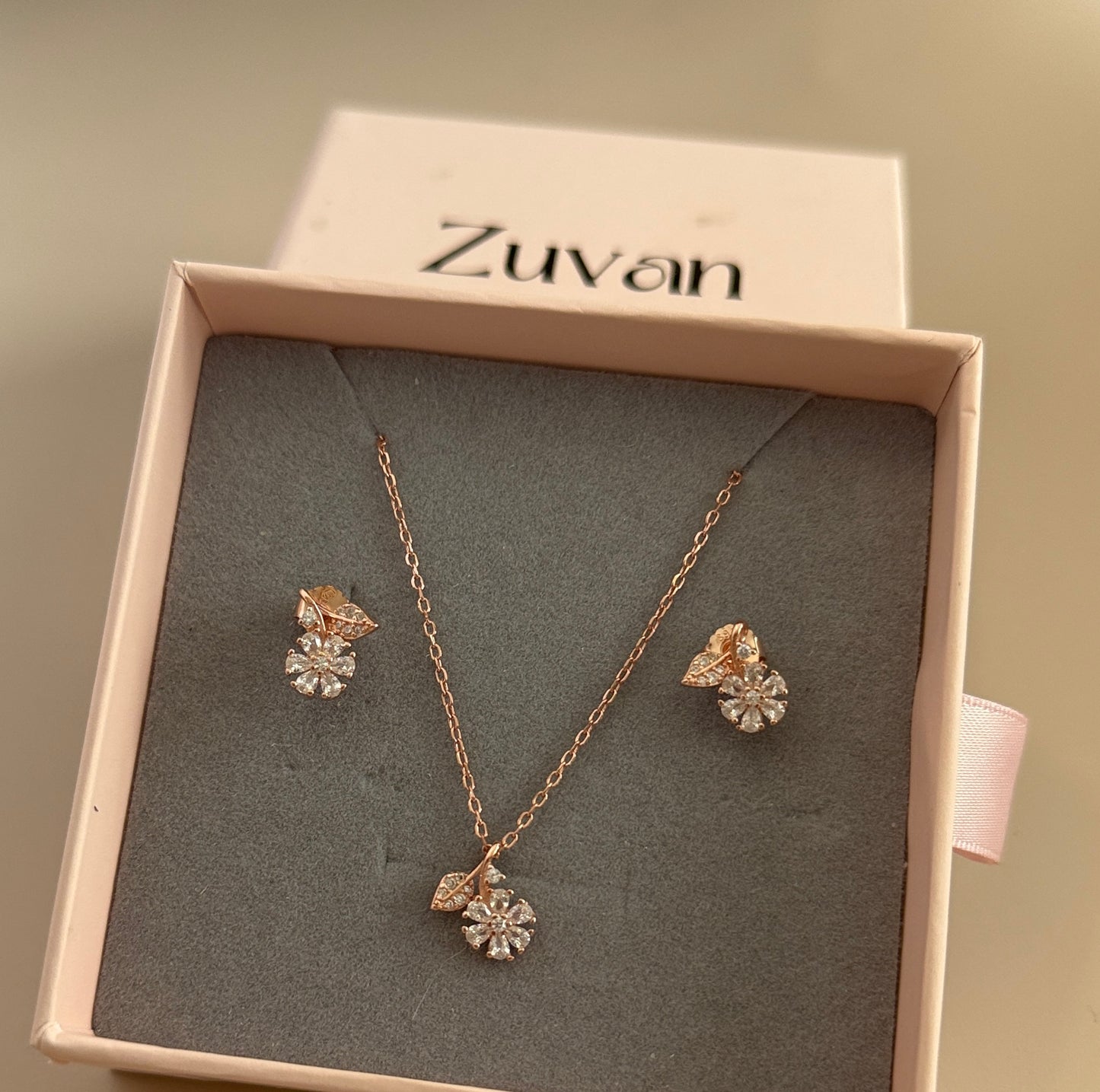 Blossom Petal Necklace Set