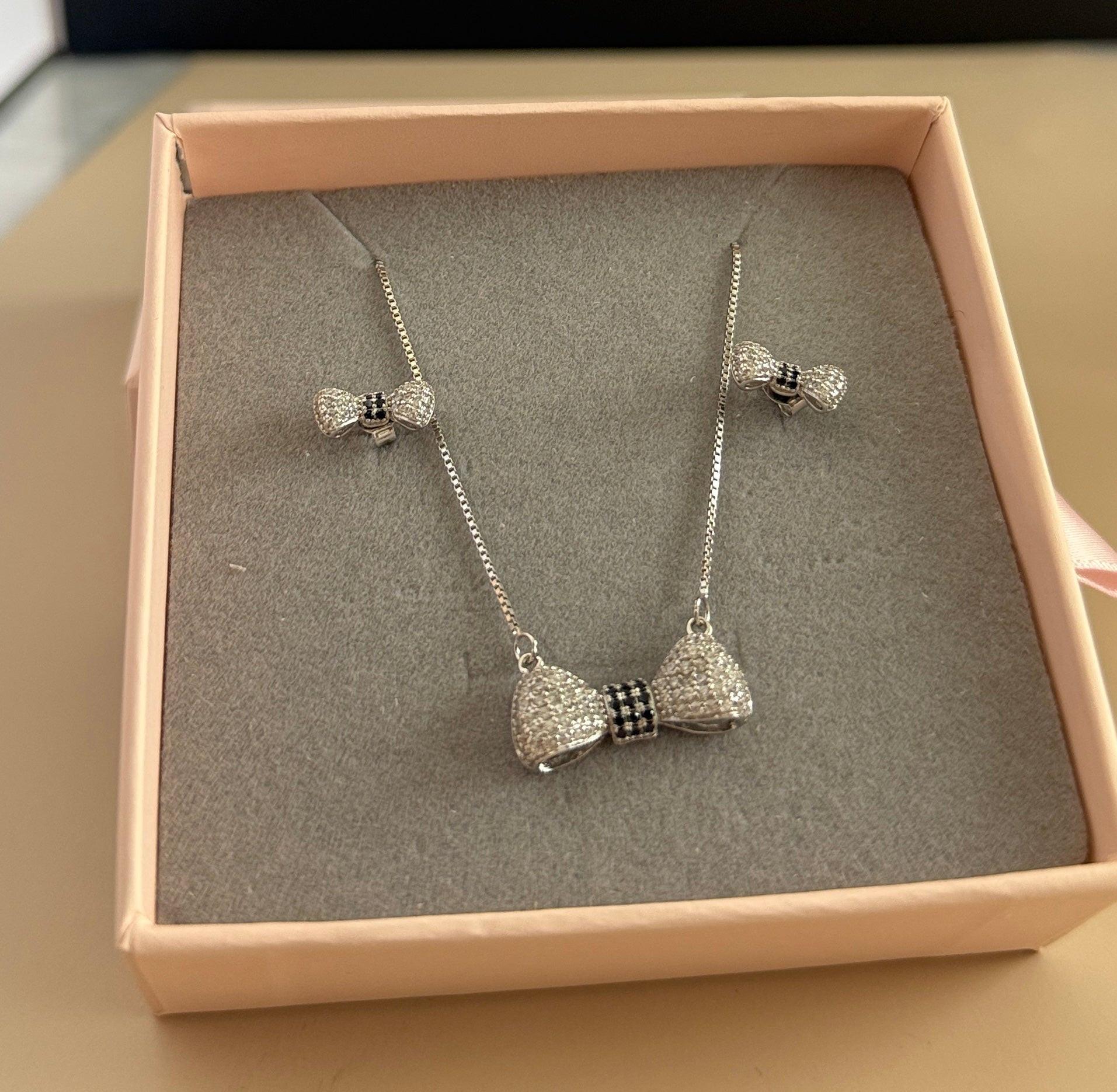 Bow Necklace Set minimal everyday fine jewelry in solid gold and sterling 925 silver with natural gemstones.